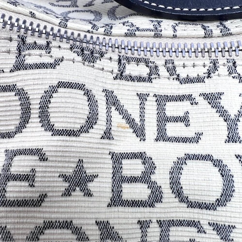 Dooney & Bourke Logo Jacquard & Leather Shoulder Bag 16"x7.5"x13" + Free Scarf - Picture 11 of 16